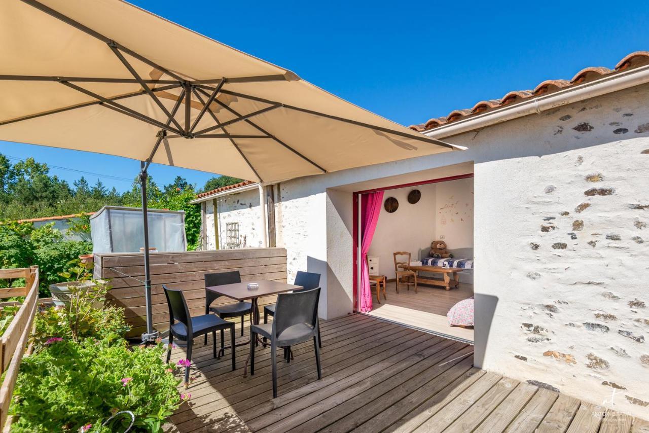Bed and Breakfast La Chevrerie Vaire Экстерьер фото