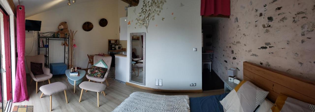 Bed and Breakfast La Chevrerie Vaire Экстерьер фото